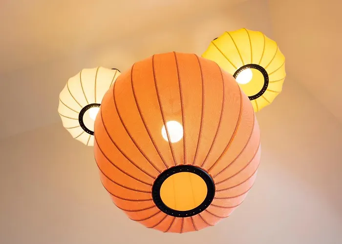 Koptainshues Sued * Vesterland